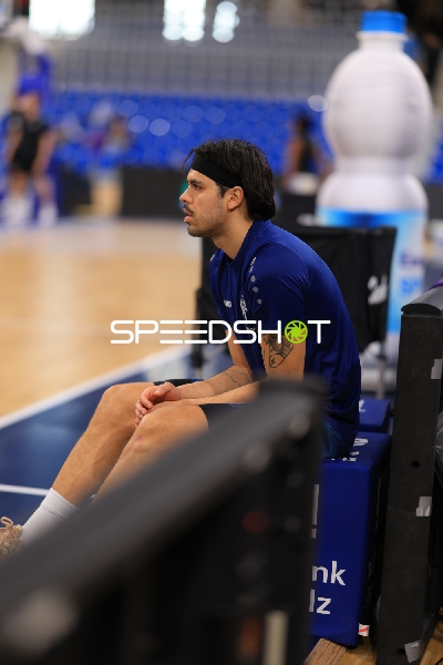 Erol Ersek (11; MLP Academics Heidelberg) in Aktion