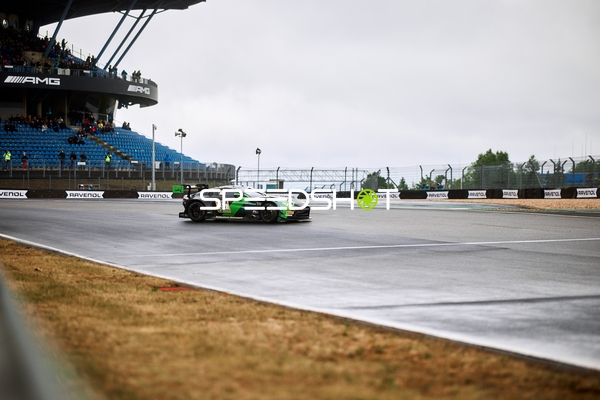 Walkenhorst Motorsport (35): Anders Burchardt, Oliver Söderström auf nasser Strecke