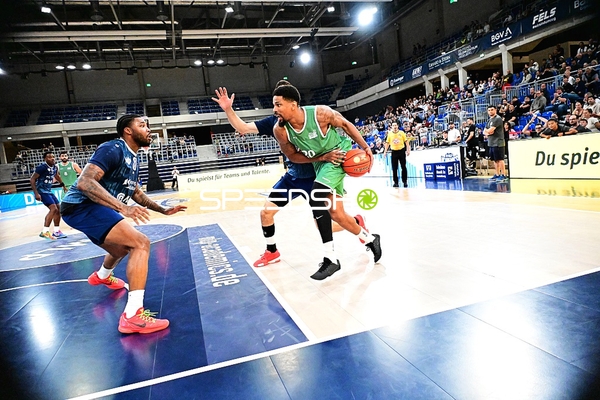 Dribbling und Verteidigung