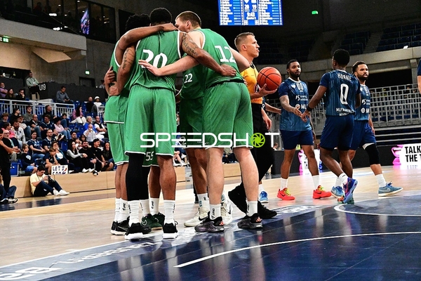 Spieler auf dem Court