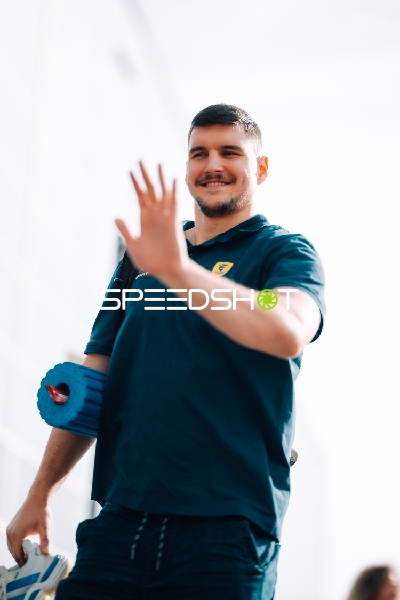 Halil Jaganjac (45; Rhein Neckar Löwen) positioniert sich