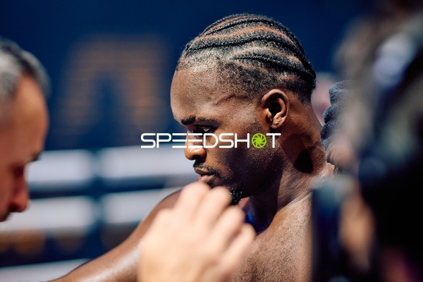 Nelvie Tiafack in Ringside Zone