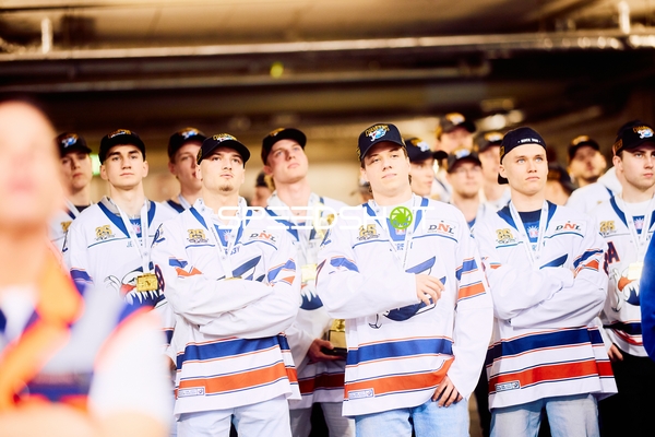 Jungadler feiern Meisterschaftssieg