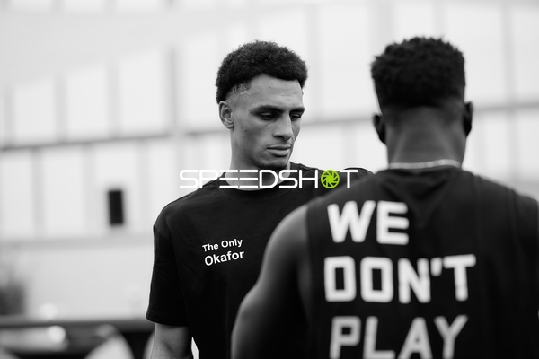 Ringside-Zone Face-Off