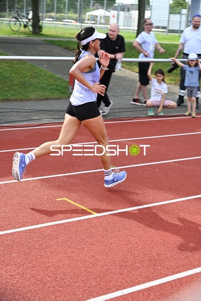 Läuferin beim TVE Sommerlauf Edingen