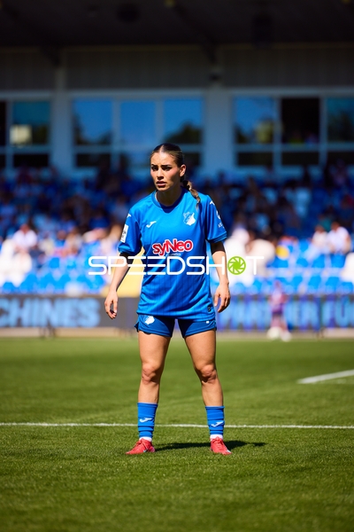 stehend Ereleta Memeti (7;TSG Hoffenheim Frauen 1)