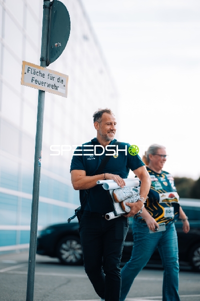 Maik Machulla (Trainer; Rhein Neckar Löwen) im Mannschaftsumfeld