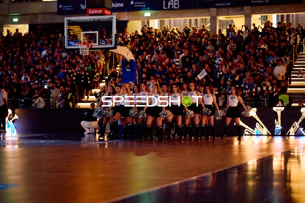 Tanzeinlage von Cheerleadern