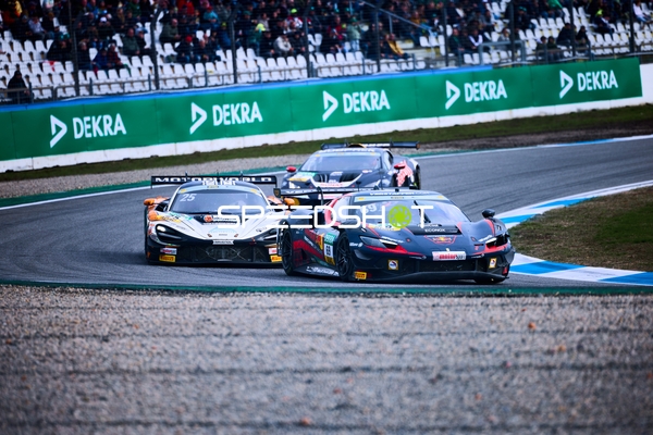 Spannender Kampf auf der Rennstrecke