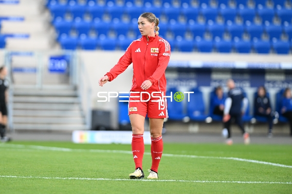 Spielerin Samantha Steuerwald (19; 1. FC Union Berlin) auf dem Feld