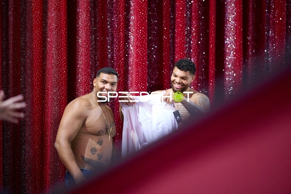 Ringside-Zone Face-Off