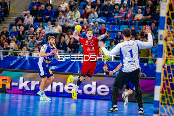 Nikola Vlahovic (3, SG BBM Bietigheim) wirft aufs Tor