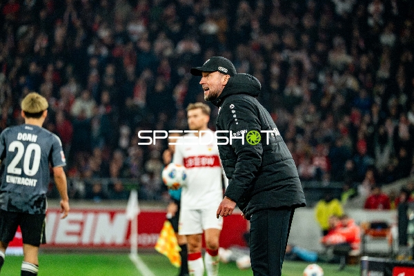 Trainer an der Seitenlinie