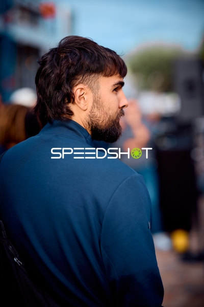 Person bei Teamvorstellung