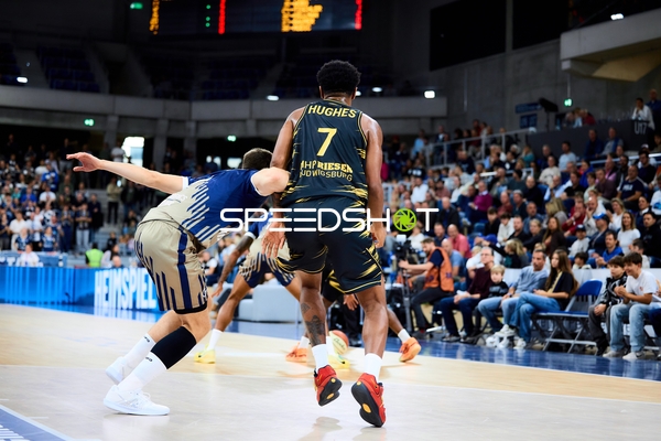 Basketballspiel im SNP Dome Heidelberg