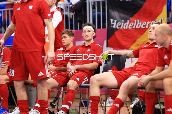 Maksymilian KOPERSKI (10; Polen) auf der Bank