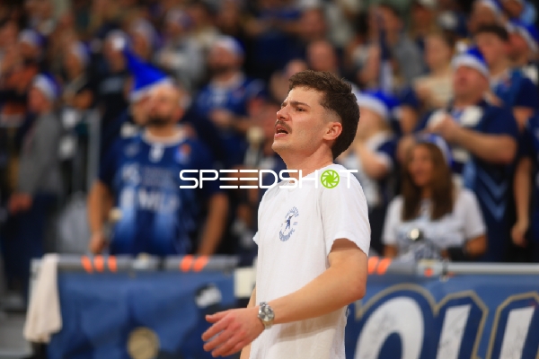 Fan-Szene in der Halle