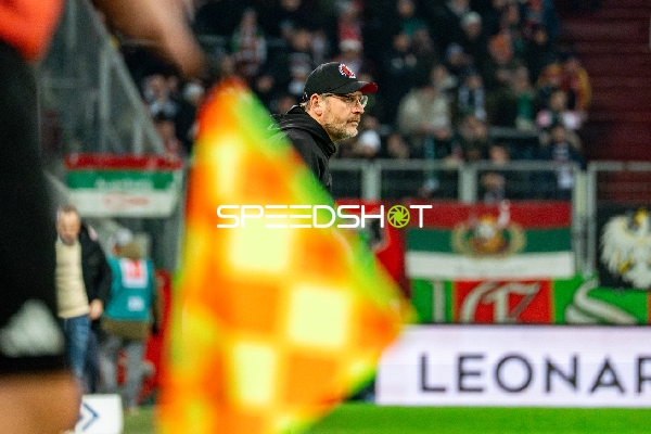 Trainer an der Seitenlinie