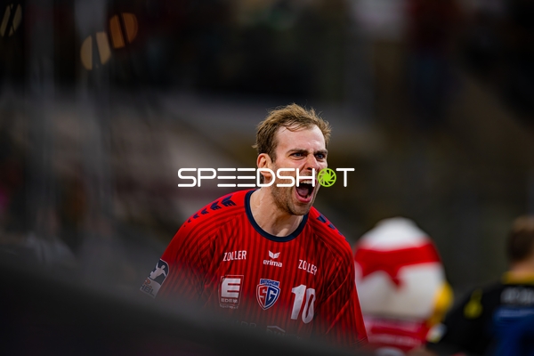 Tom Wolf (10; SG BBM Bietigheim) jubelt nach Tor