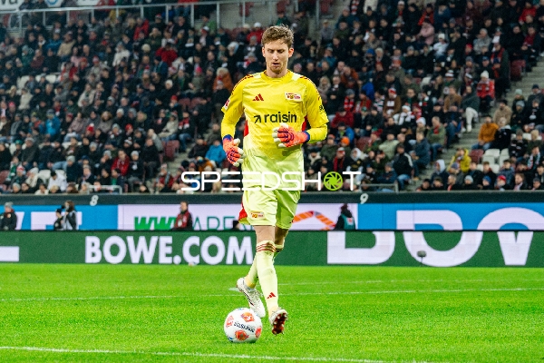 Torwart Frederik Rönnow (1; 1. FC Union Berlin) in Aktion