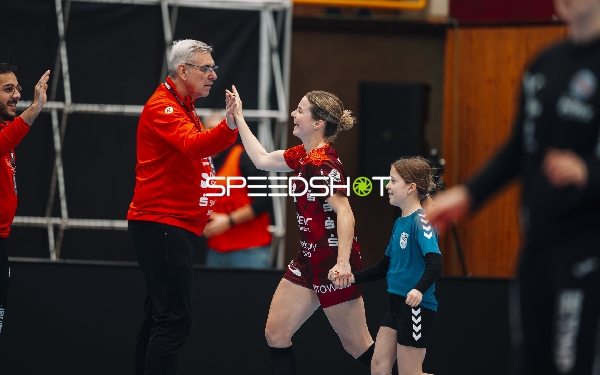 Szene mit Amelie Berger (3; HSG Bensheim/Auerbach)