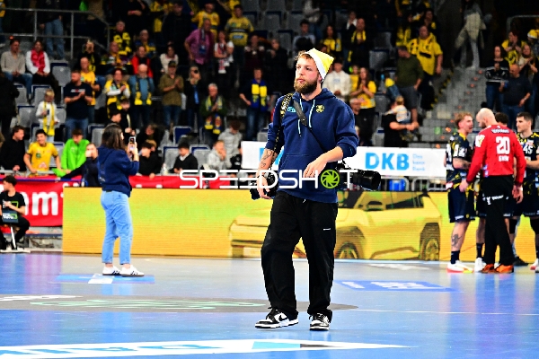 Szene mit Max Krause (104; Rhein Neckar Löwen) und Halil Jaganjac (45; Rhein Neckar Löwen)