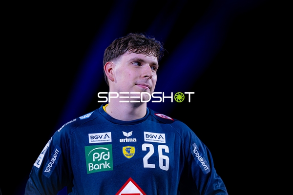 Spieler Niklas Michalski (26; Rhein Neckar Löwen) bei seiner Verabschiedung