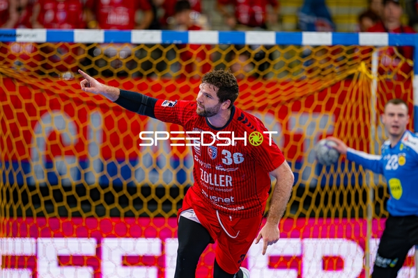 Jonathan Fischer (36; SG BBM Bietigheim) jubelt nach Tor