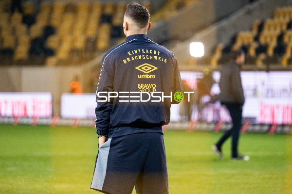 Trainerbank während des Spiels