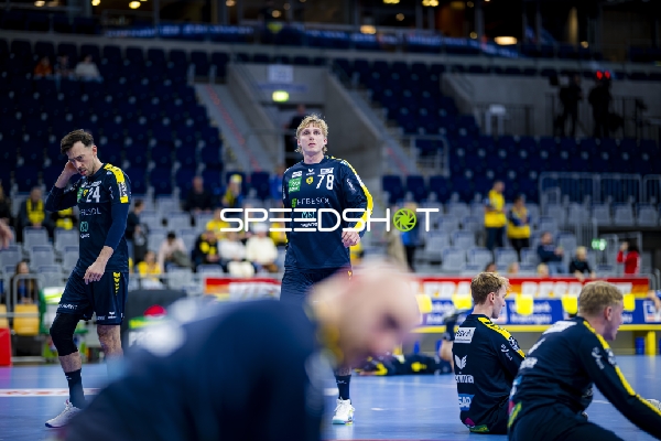 Edwin Aspenbäck (78; Rhein Neckar Löwen) und Patrick Groetzki (24; Rhein Neckar Löwen) in Szene