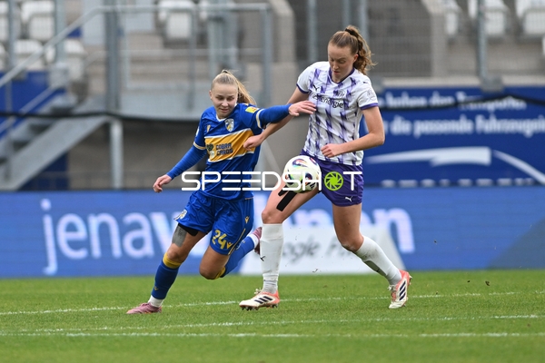 Zweikampf um den Ball