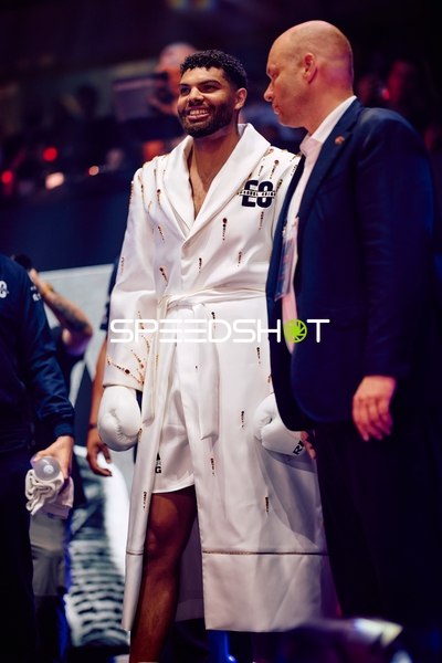 Emanuel Odiase in Ringside Zone