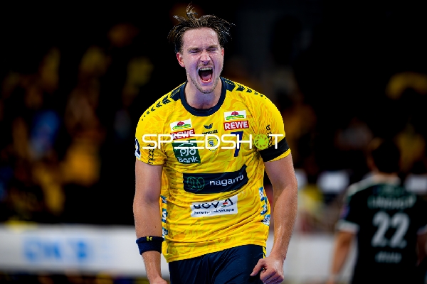 Robert Timmermeister (7; Rhein Neckar Löwen) jubelt nach Tor