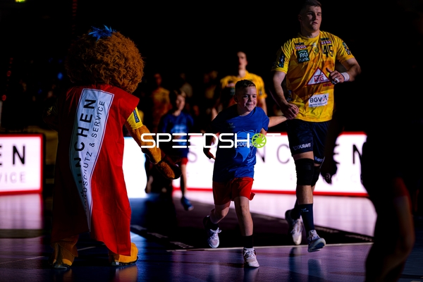 Spieler Halil Jaganjac (45; Rhein Neckar Löwen) in der Halle