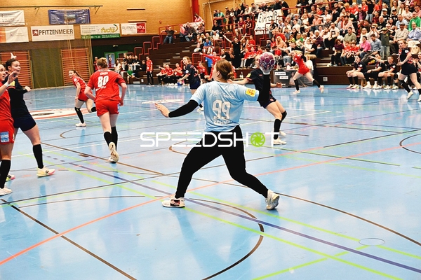 Verteidigungsaktion der Kurpfalz Bären gegen Mainz 05