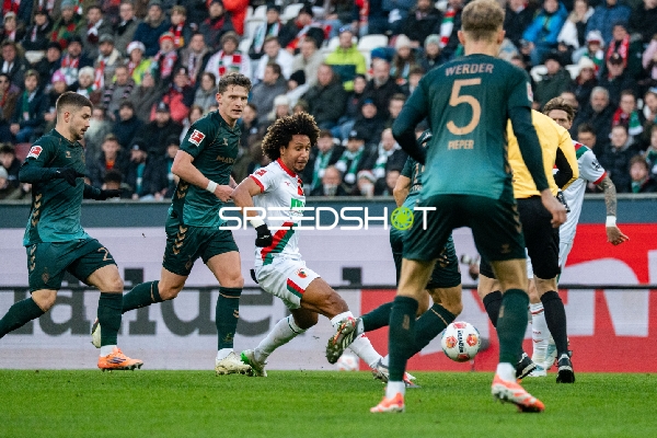 Ballkontrolle und Verteidigung