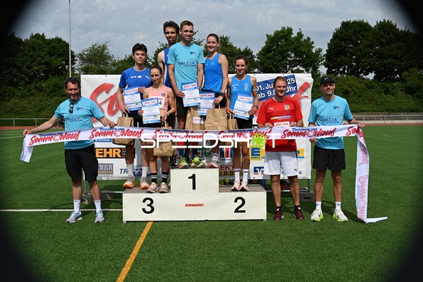 Siegerfoto am Podest