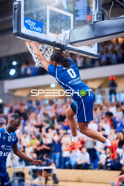 Dunk DJ Horne (0;MLP Academics Heidelberg), Bakary Dibba (10;MLP Academics Heidelberg)