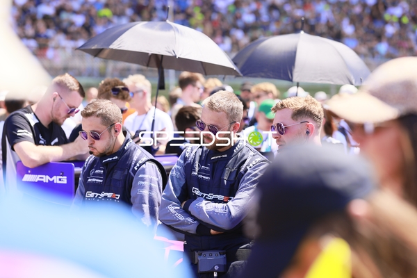 Mechaniker bei der Arbeit