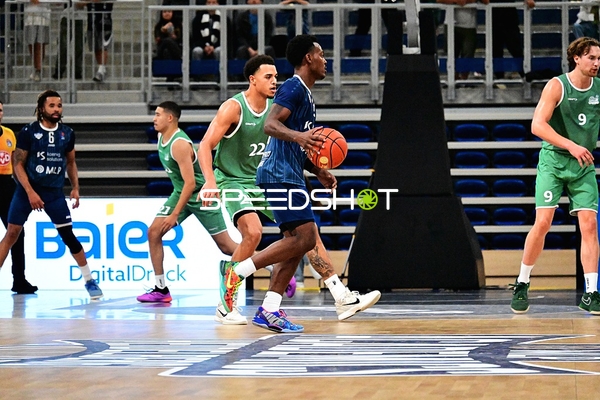 Dribbling und Verteidigung