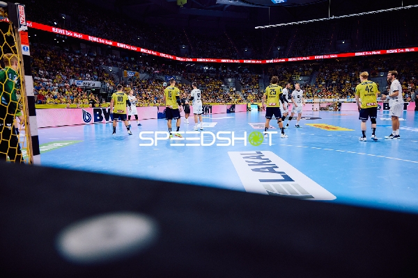 Freistoßsituation vor dem Tor