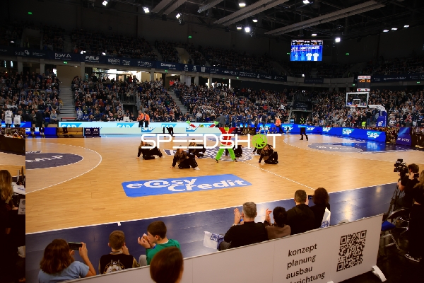 Stadion-Szene mit Publikum