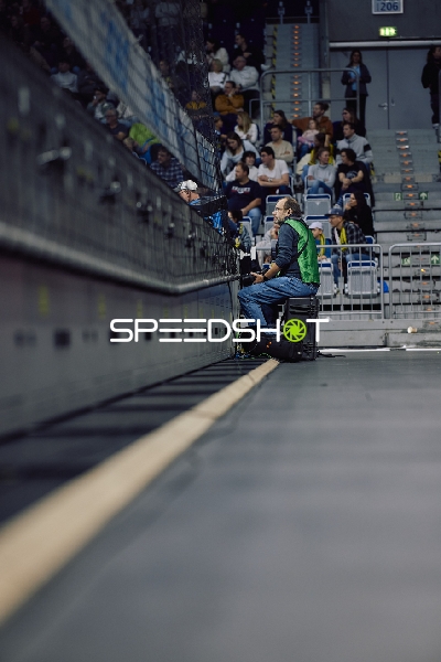 Zuschauer im Stadion