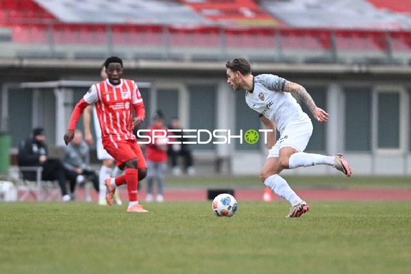 Zweikampf um den Ball