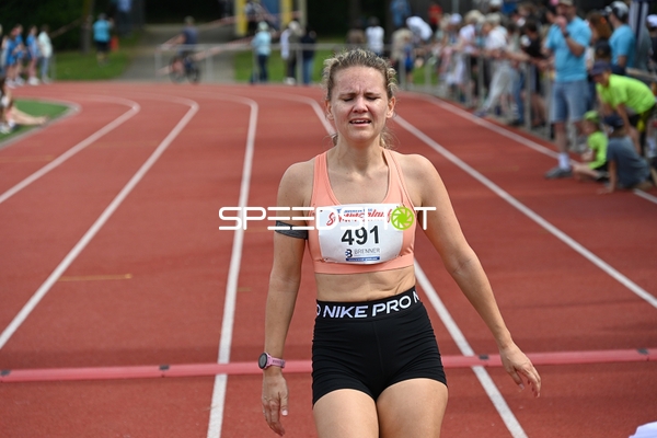 Läuferin mit Startnummer 491