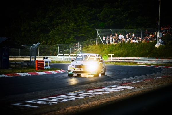 Rennfahrzeug auf der Nordschleife