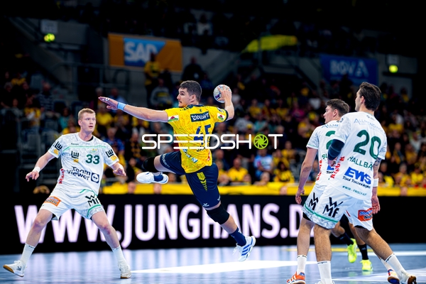 Halil Jaganjac (45; Rhein Neckar Löwen) wirft aufs Tor