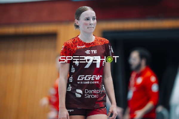 Szene mit Jule Polsz (71; HSG Bensheim/Auerbach)