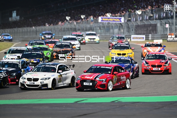 Startaufstellung 24h Rennen 2025 Nürburgring