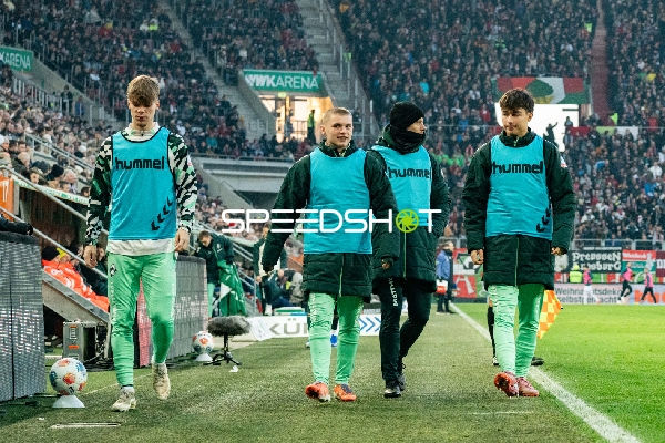 Spieler beim Aufwärmen